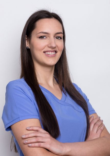 S'OS klinikos gydytojų odontologų padėjėja